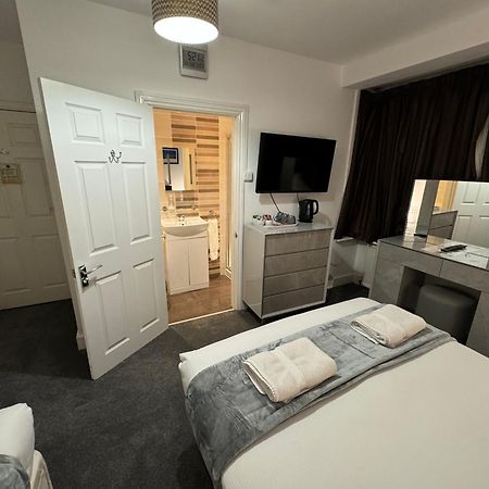 Oakhurst Gatwick B&B Κρόουλι Εξωτερικό φωτογραφία