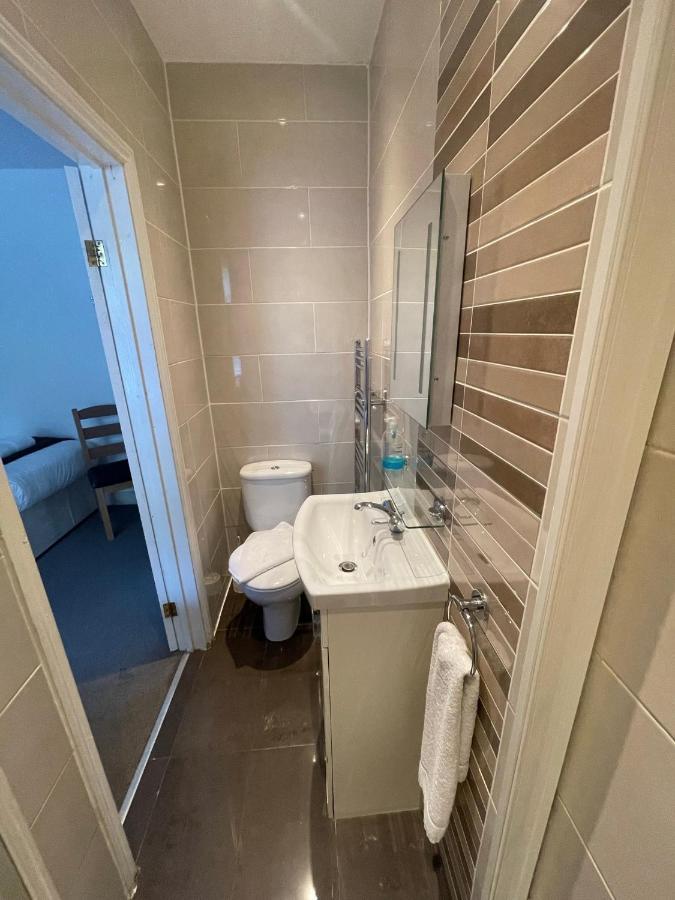 Oakhurst Gatwick B&B Κρόουλι Εξωτερικό φωτογραφία